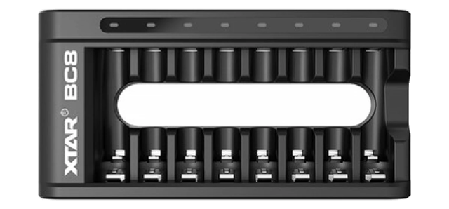 Зарядно за 8 батерии АА / ААА  Li-Ion и Ni-MH - XTAR с USB Type C
